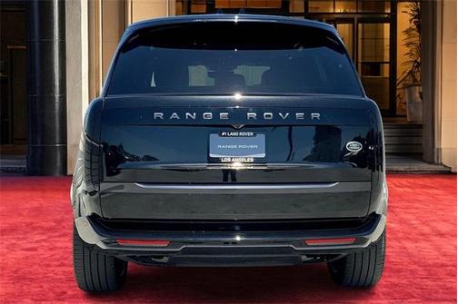 2023 Land Rover Range Rover P530 SE