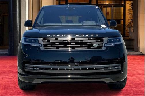 2023 Land Rover Range Rover P530 SE