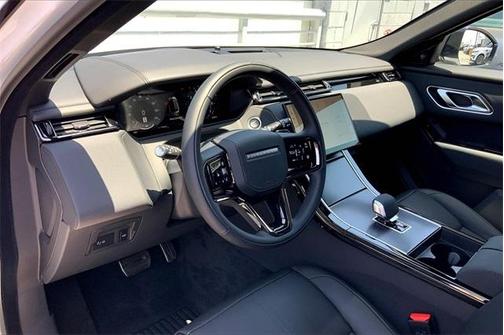 2026 Land Rover Range Rover Velar P250 Dynamic SE