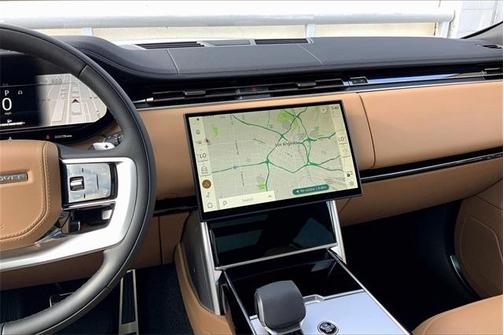 2025 Land Rover Range Rover P400 SE