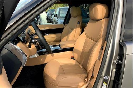 2025 Land Rover Range Rover P400 SE