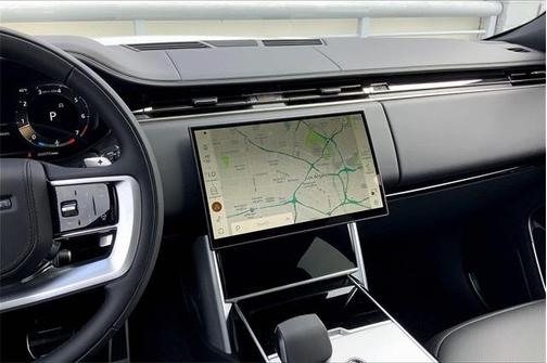 2025 Land Rover Range Rover P400 SE 7 Seat