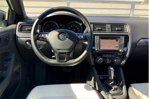2017 Volkswagen Jetta 1.8T Sport