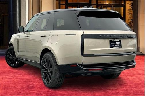2025 Land Rover Range Rover P550e SE