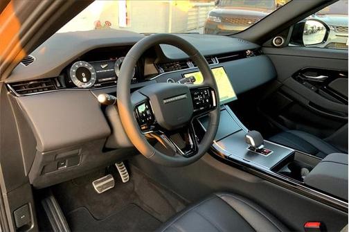2024 Land Rover Range Rover Evoque Dynamic SE
