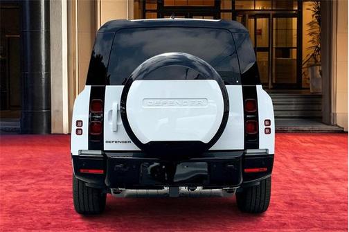 2025 Land Rover Defender P400 X-Dynamic SE