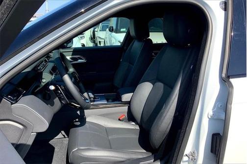 2026 Land Rover Range Rover Velar P250 Dynamic SE