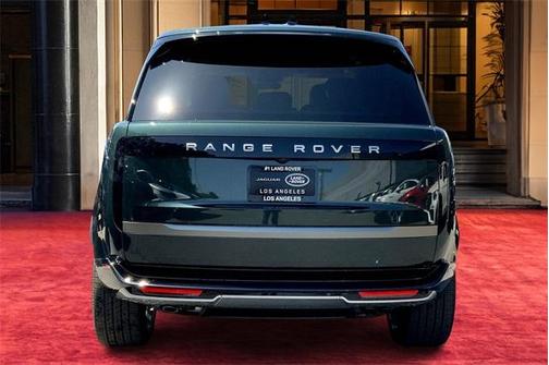 2025 Land Rover Range Rover P530 SE 7 Seat