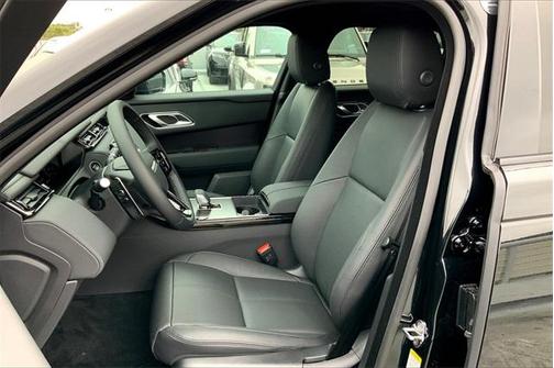 2026 Land Rover Range Rover Velar P250 Dynamic SE