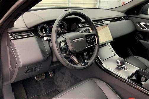 2026 Land Rover Range Rover Velar P250 Dynamic SE