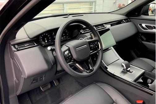 2026 Land Rover Range Rover Velar P250 Dynamic SE