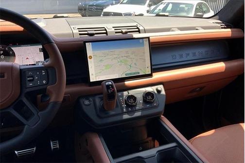 2025 Land Rover Defender V8