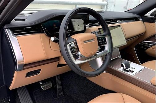 2025 Land Rover Range Rover P530 SE 7 Seat