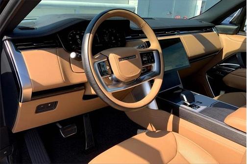2025 Land Rover Range Rover P550e SE