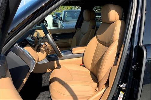 2025 Land Rover Range Rover P550e SE