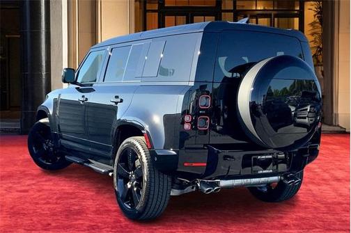 2025 Land Rover Defender P525 V8