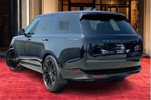 2025 Land Rover Range Rover P400 SE