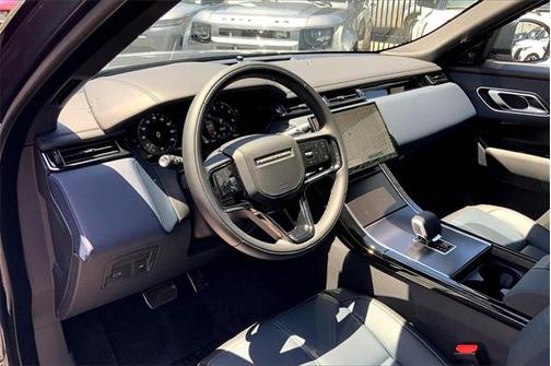 2026 Land Rover Range Rover Velar P250 Dynamic SE