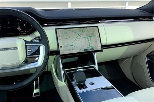 2025 Land Rover Range Rover P530 SE