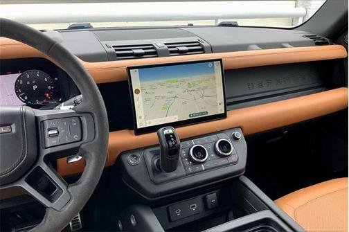 2023 Land Rover Defender 110 V8