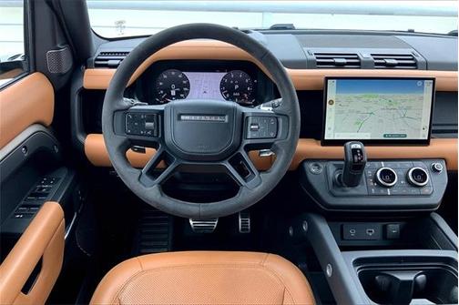 2023 Land Rover Defender 110 V8