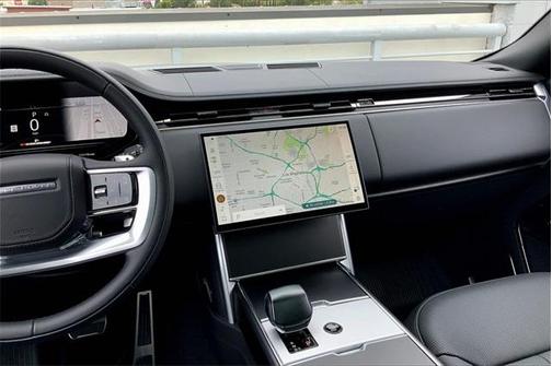 2025 Land Rover Range Rover P615 SV