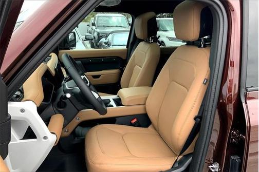 2025 Land Rover Defender P400 X-Dynamic SE