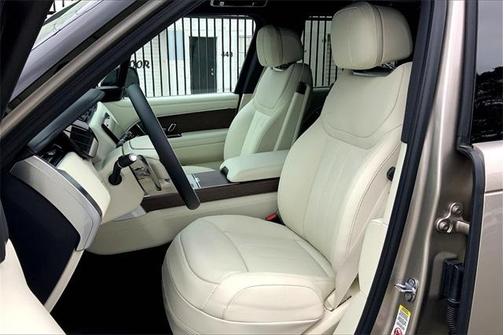2025 Land Rover Range Rover P530 SE