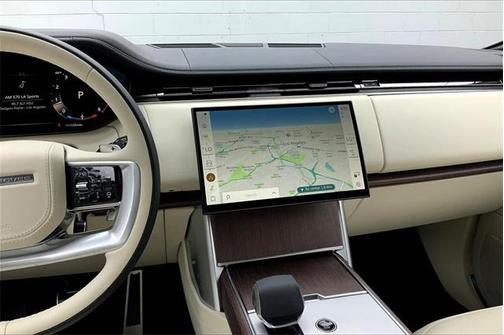 2025 Land Rover Range Rover P530 SE
