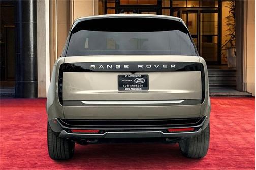 2025 Land Rover Range Rover P530 SE