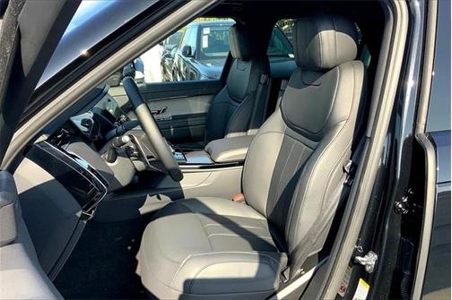 2025 Land Rover Range Rover Sport P360 SE