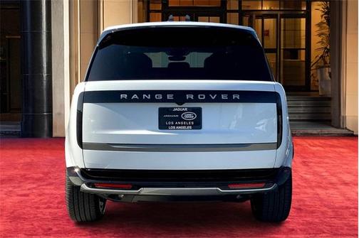 2025 Land Rover Range Rover P400 SE