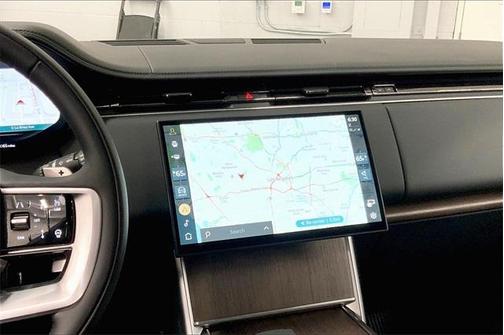 2025 Land Rover Range Rover P400 SE