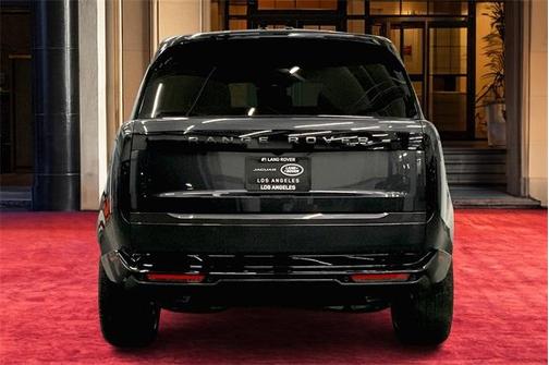 2025 Land Rover Range Rover P400 SE