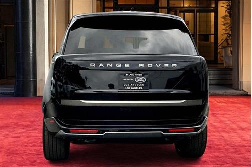 2025 Land Rover Range Rover P530 SE