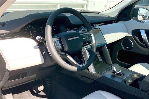 2025 Land Rover Discovery Sport S