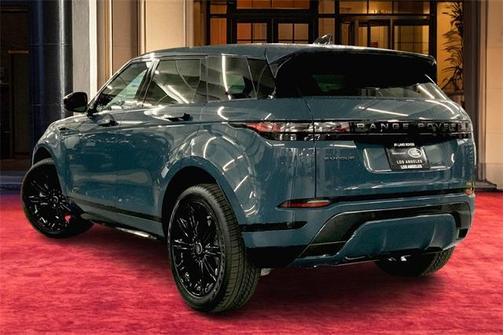 2026 Land Rover Range Rover Evoque Dynamic SE