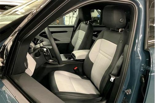 2026 Land Rover Range Rover Evoque Dynamic SE