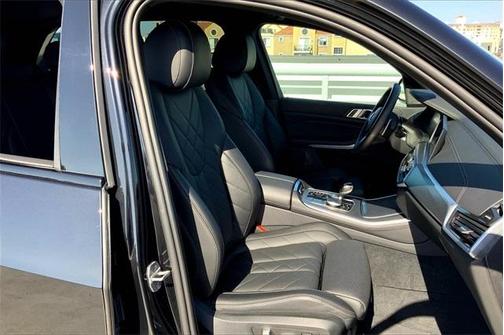 2023 BMW X5 sDrive40i
