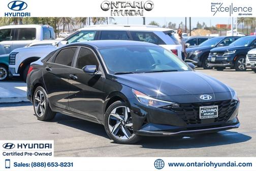 Black 2023 Hyundai ELANTRA SEL