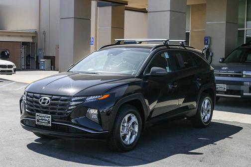 Black 2023 Hyundai TUCSON SEL