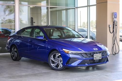 2024 Hyundai ELANTRA Limited