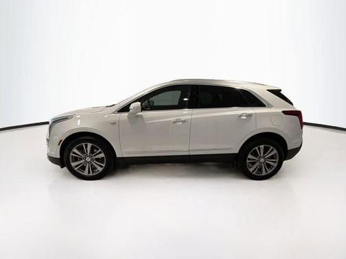 Crystal White Tricoat 2025 Cadillac XT5 Premium Luxury