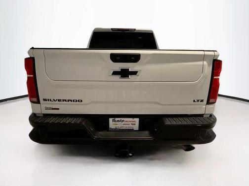 Summit White 2025 Chevrolet Silverado 2500 LTZ