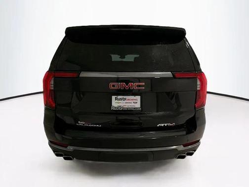 2025 GMC Yukon XL 4WD AT4