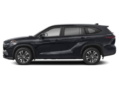 Celestial Silver Metallic 2024 Toyota Highlander XLE