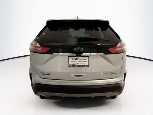 Ingot Silver Metallic 2019 Ford Edge Titanium