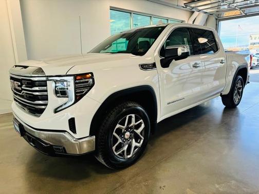 2022 GMC Sierra 1500 SLT