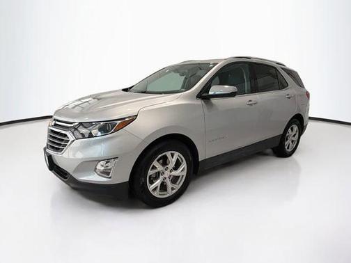 Silver Ice Metallic 2020 Chevrolet Equinox L