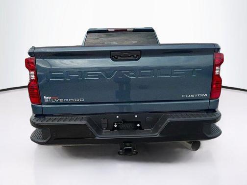 Lakeshore Blue 2026 Chevrolet Silverado 2500 Custom